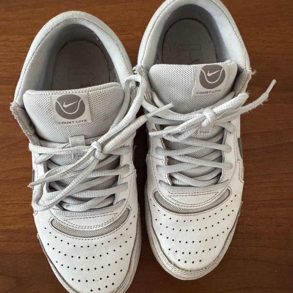 Nike Court Lite Gray Sneakers